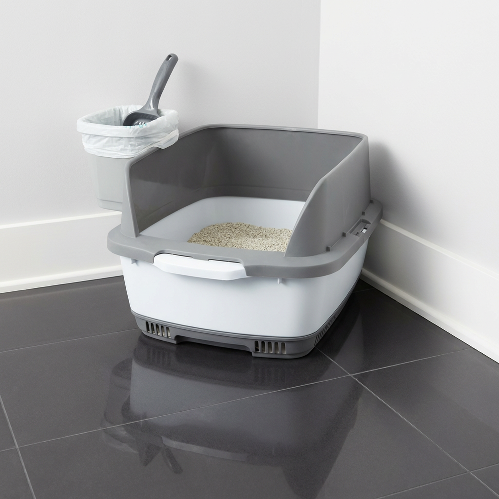 Cateco green odour-eliminating cat litter box starter kit with airflow technology, sold by petcarestore.ca Canada