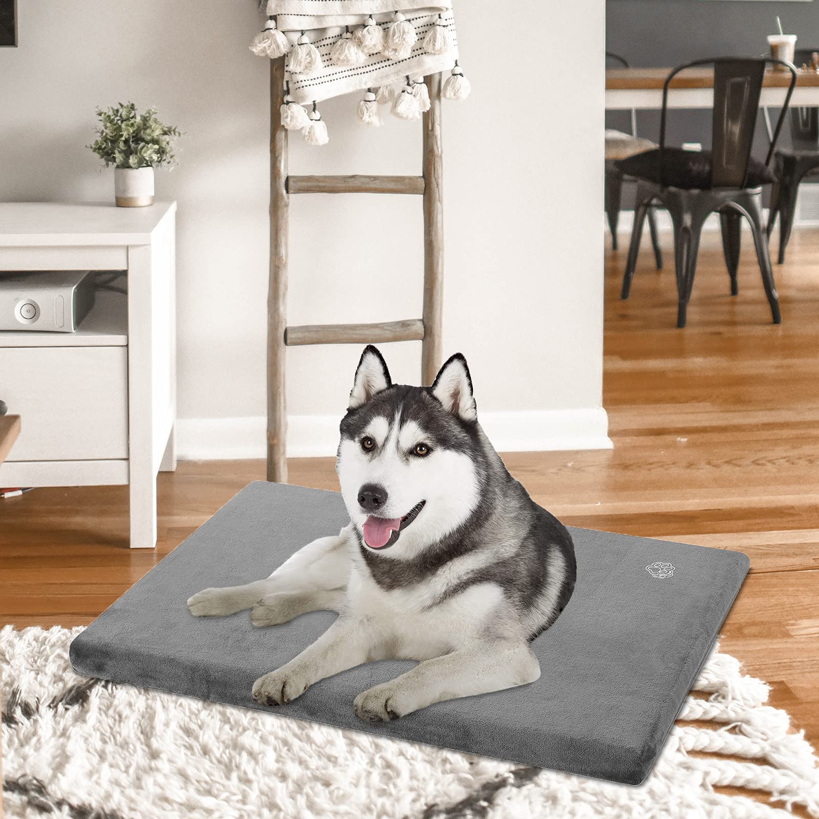 EMPSIGN Reversible Cool & Warm Dog Crate Pad | Waterproof, Washable Cover - feature view 12